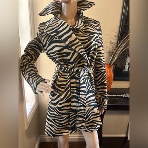 Trench coat like new